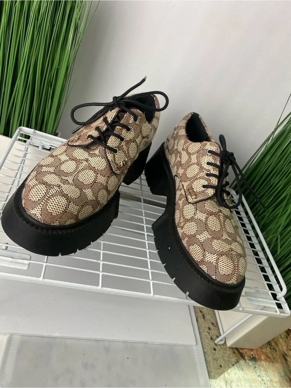 Coach Women Lyla Platform Derby Shoes Size 8.5